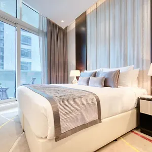 staycae-upper-crest-downtown-view.dubaihotelsoffers.com/